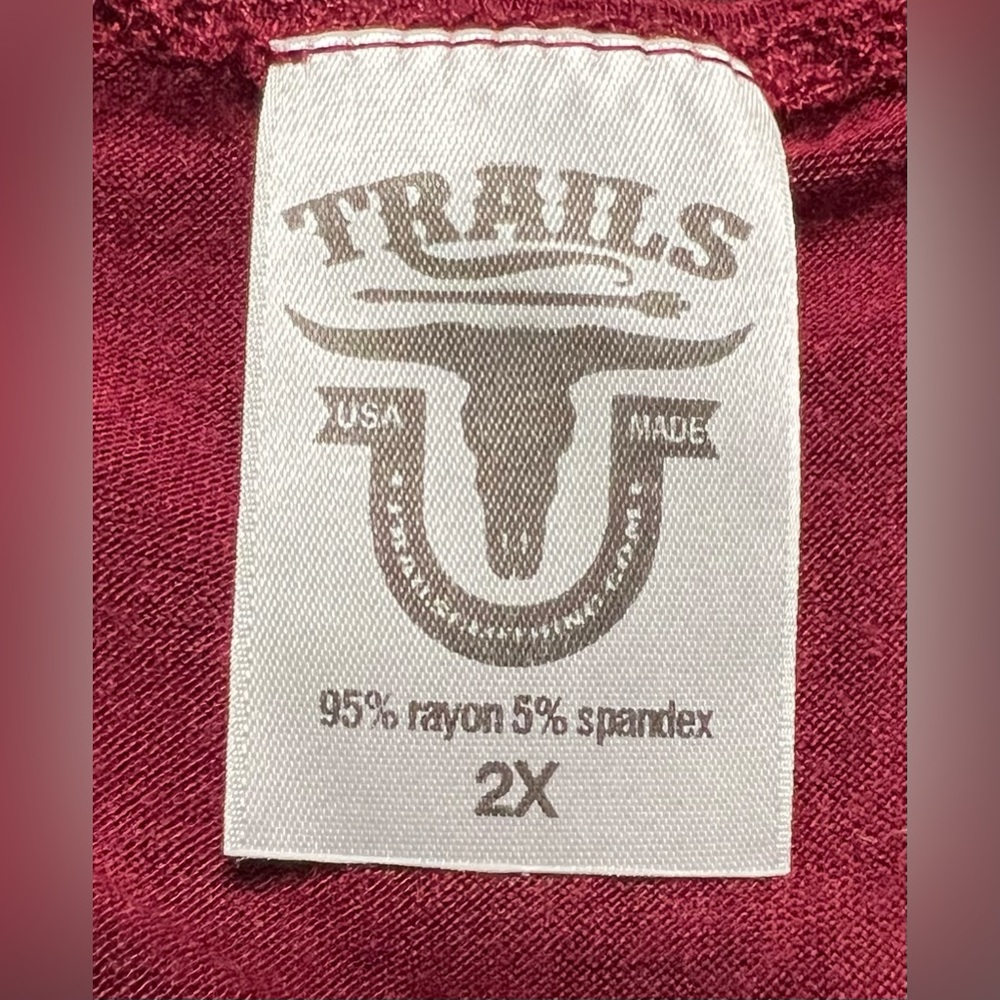 TRAILS Super Soft Maroon Tank Top “Hide Your Crazy/Act Luke A Lady” Size… - Picture 3 of 3